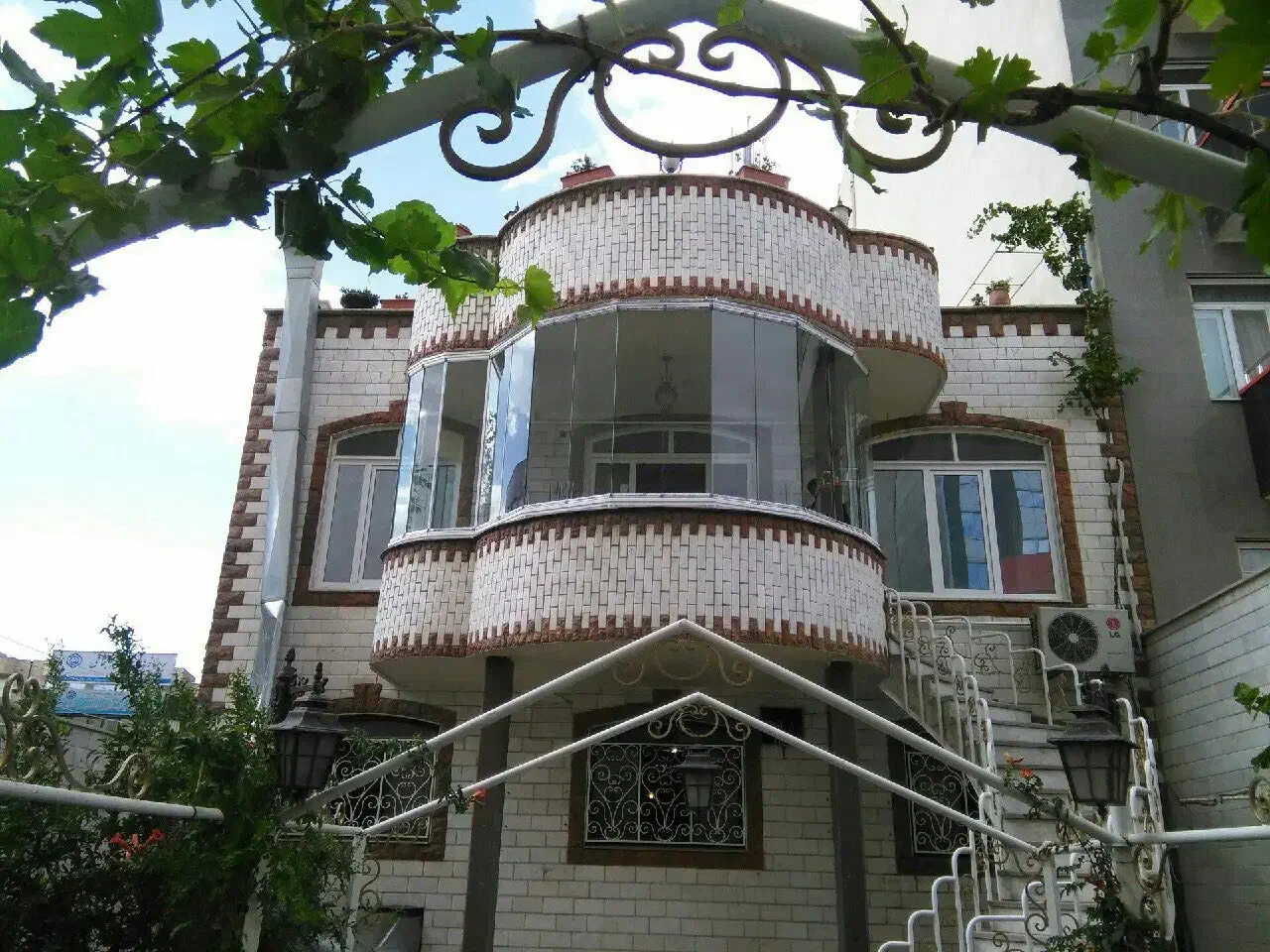 شیشه بالکنی و کابین دوش آبیدر جام|خدمات پیشه و مهارت|سنندج, |دیوار