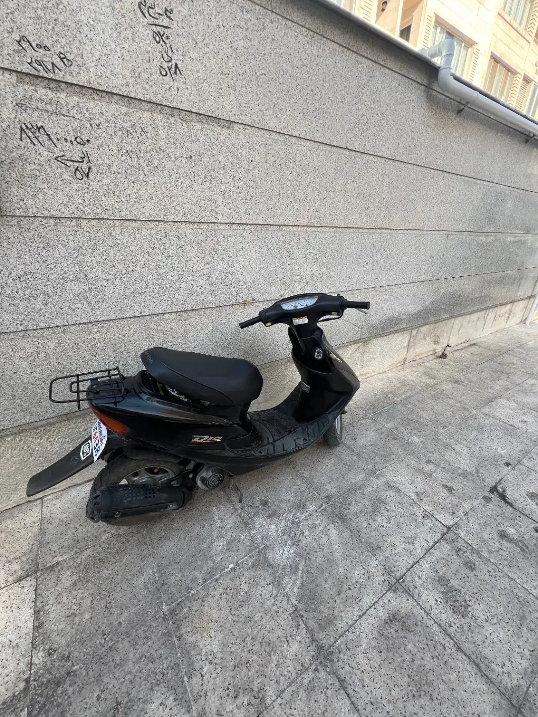 پاکشتی دیو|موتورسیکلت|شیراز, حومه شیراز|دیوار