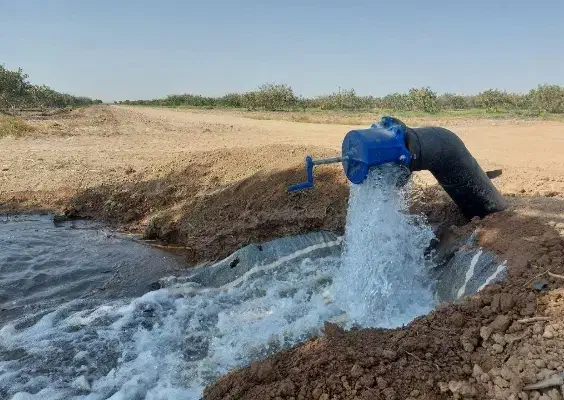 لوله کشی و جوشکاری قطره ای باغات واستخر|خدمات پیشه و مهارت|خوی, |دیوار