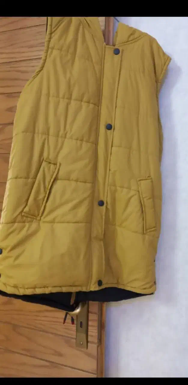 پافر زنانه کاملا سالم و نو هست|لباس|اصفهان, ملکشهر|دیوار