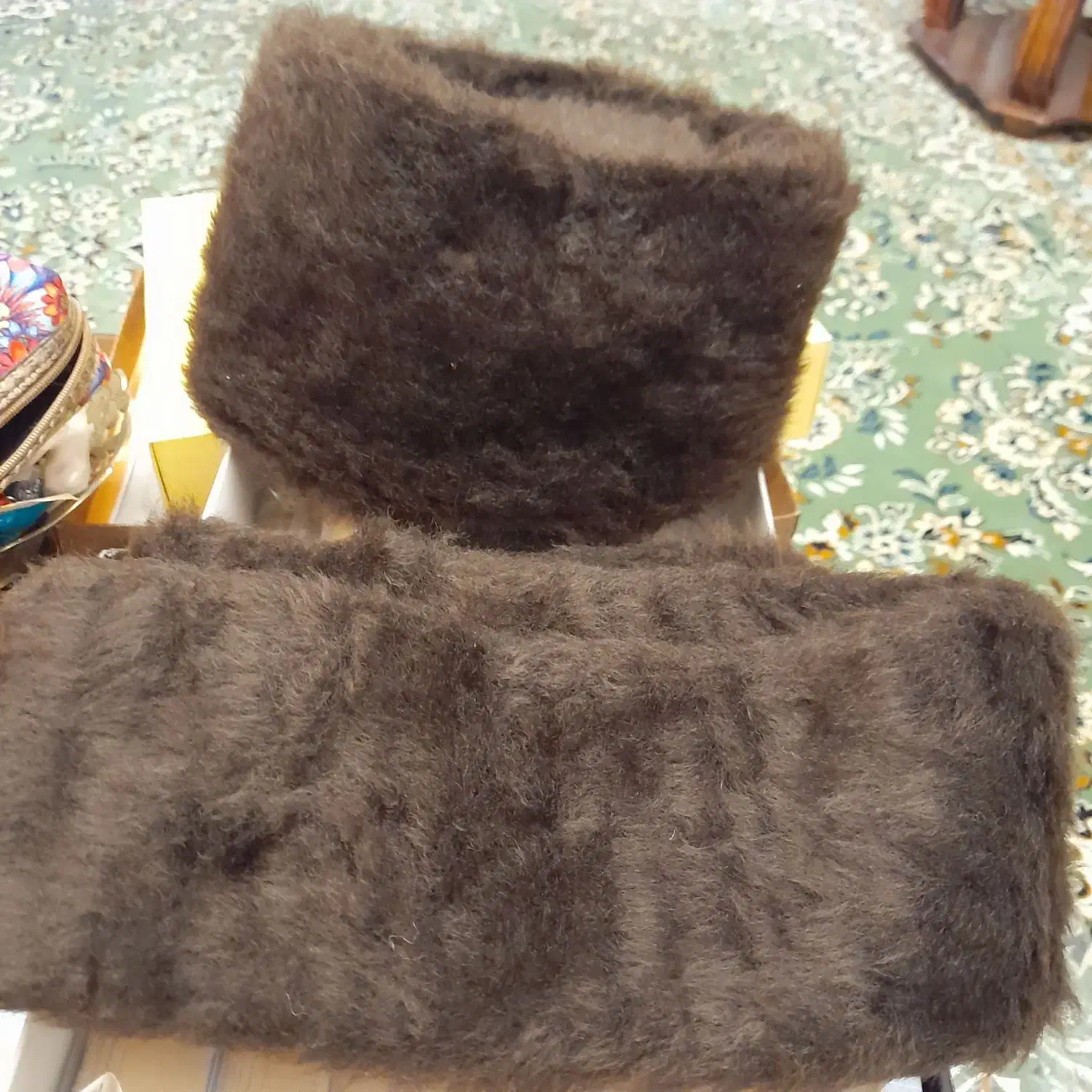 کلاه روسی و شال|لباس|کرمانشاه, |دیوار