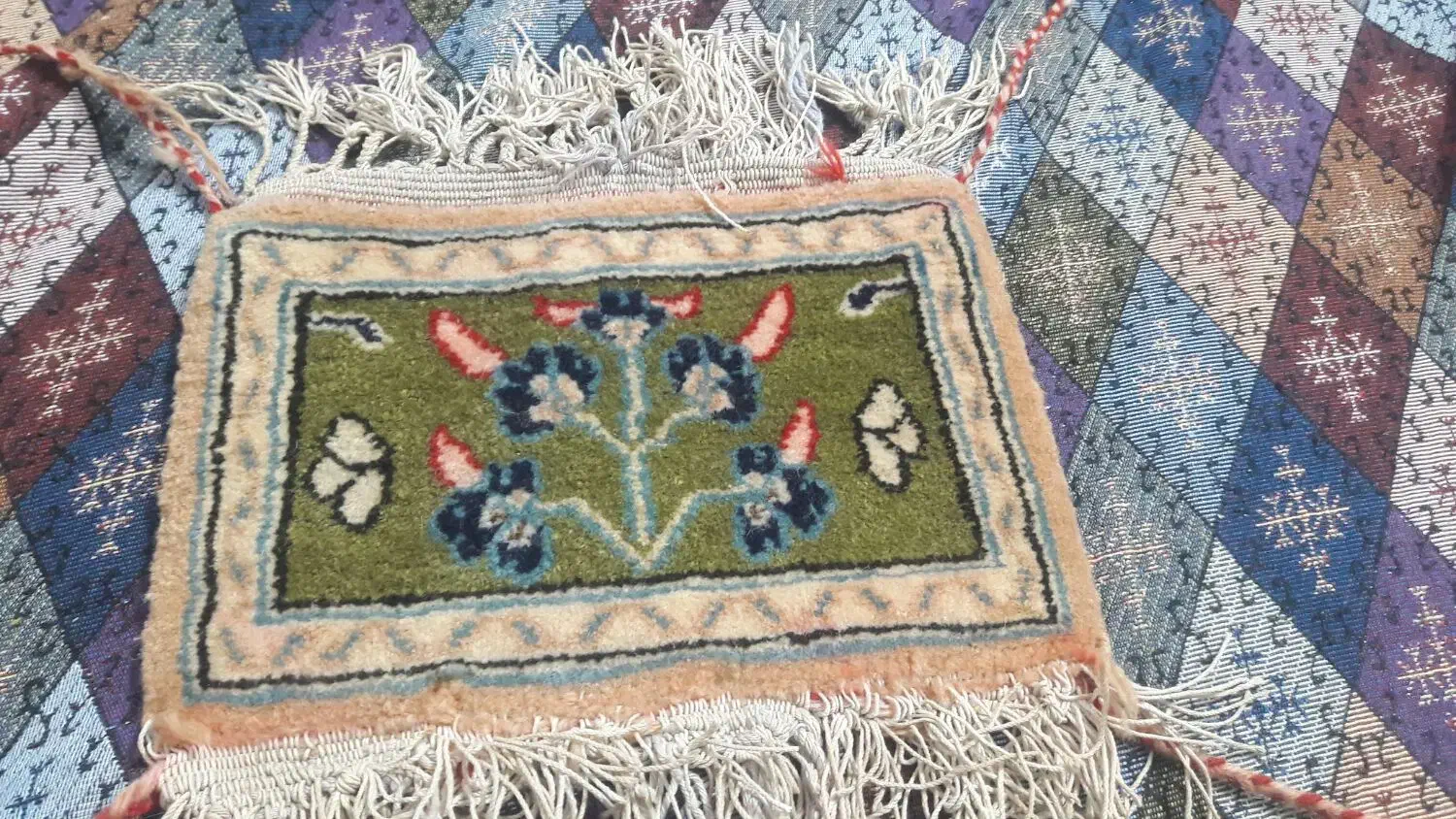 قالیچه دستبافت قدیمی|فرش|قم, نخودی|دیوار