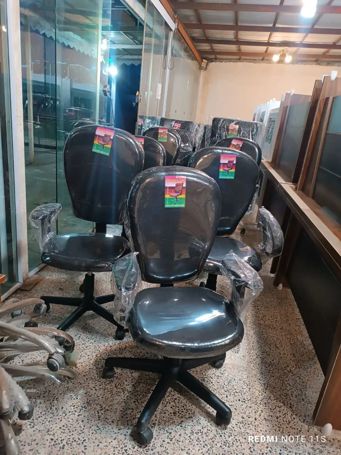 صندلی اداری اقتصادی|صندلی و نیمکت|زیباکنار, |دیوار