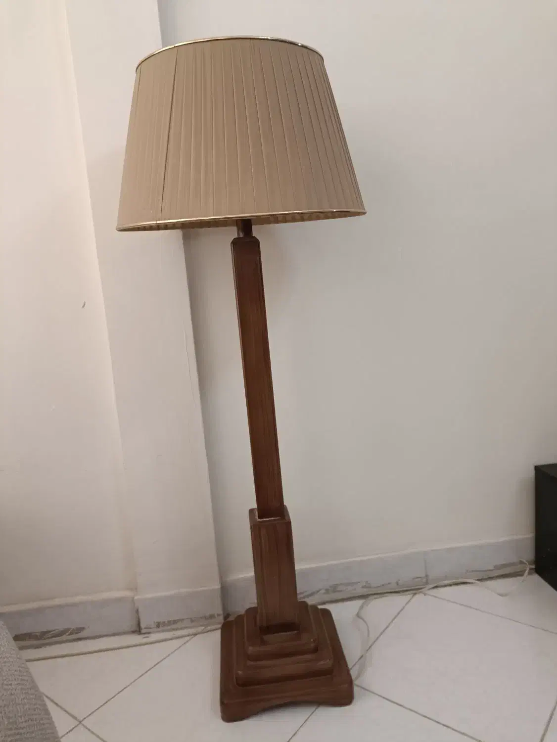 آباژور چوب راش|چراغ خواب و آباژور|قزوین, |دیوار