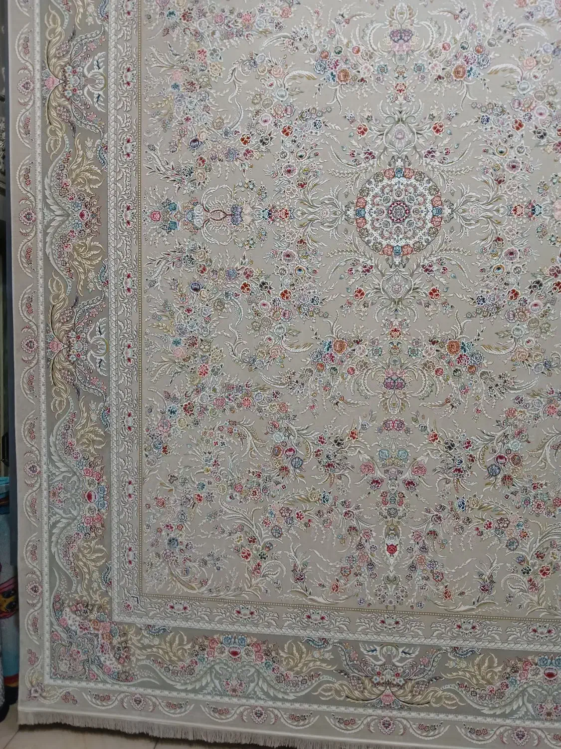 فرش ۱۲۰۰ شانه برجسته تراکم ۳۶۰۰ تک سایز تخفیفی|فرش|شاهین‌شهر, فردوسی|دیوار