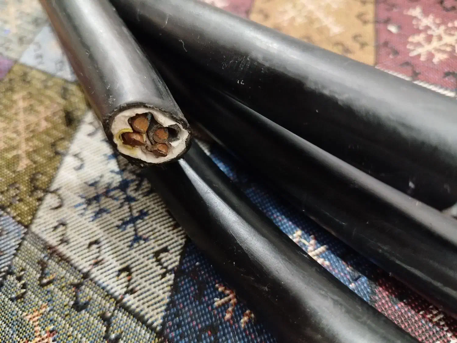 حراج کابل آمل 4 در 10|حراج|بندر دیر, |دیوار