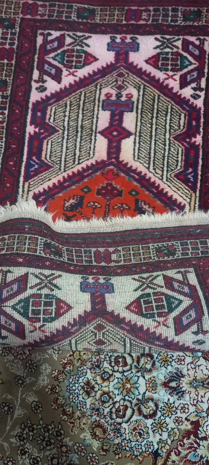 دوعدد فرش دس بافت جنس پشمی|فرش|کرمانشاه, |دیوار