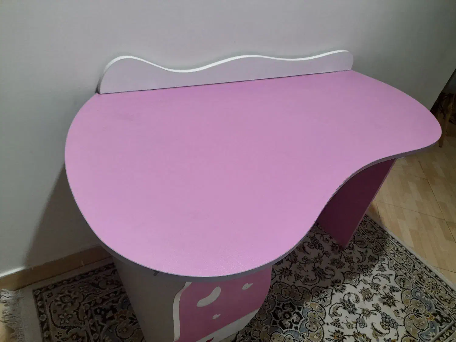 میز تحریر دخترانه ۱۱۵ در ۶۰ برند آپادانا.|میز تحریر و کامپیوتر|تهران, نارمک|دیوار