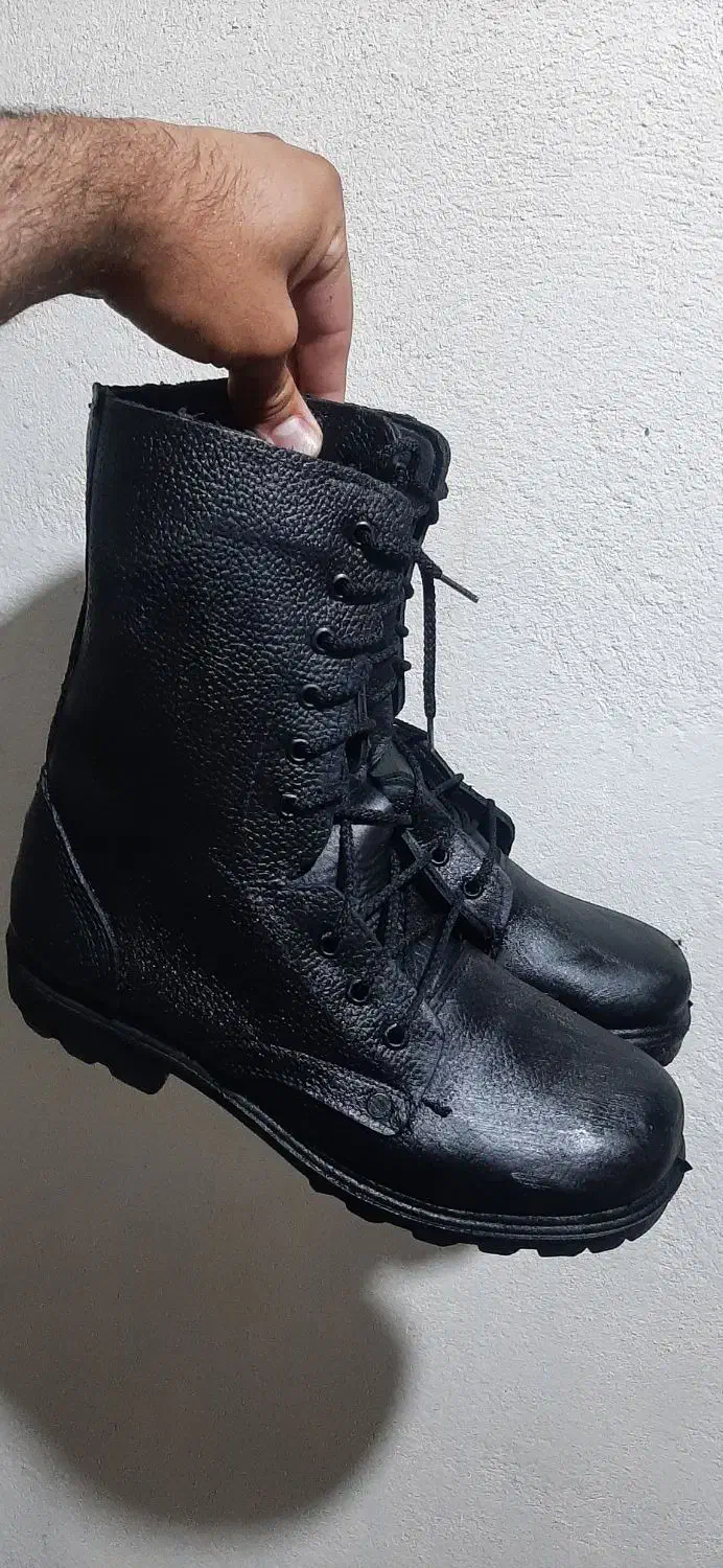 پوتین|کیف، کفش، کمربند|مشگین شهر, |دیوار