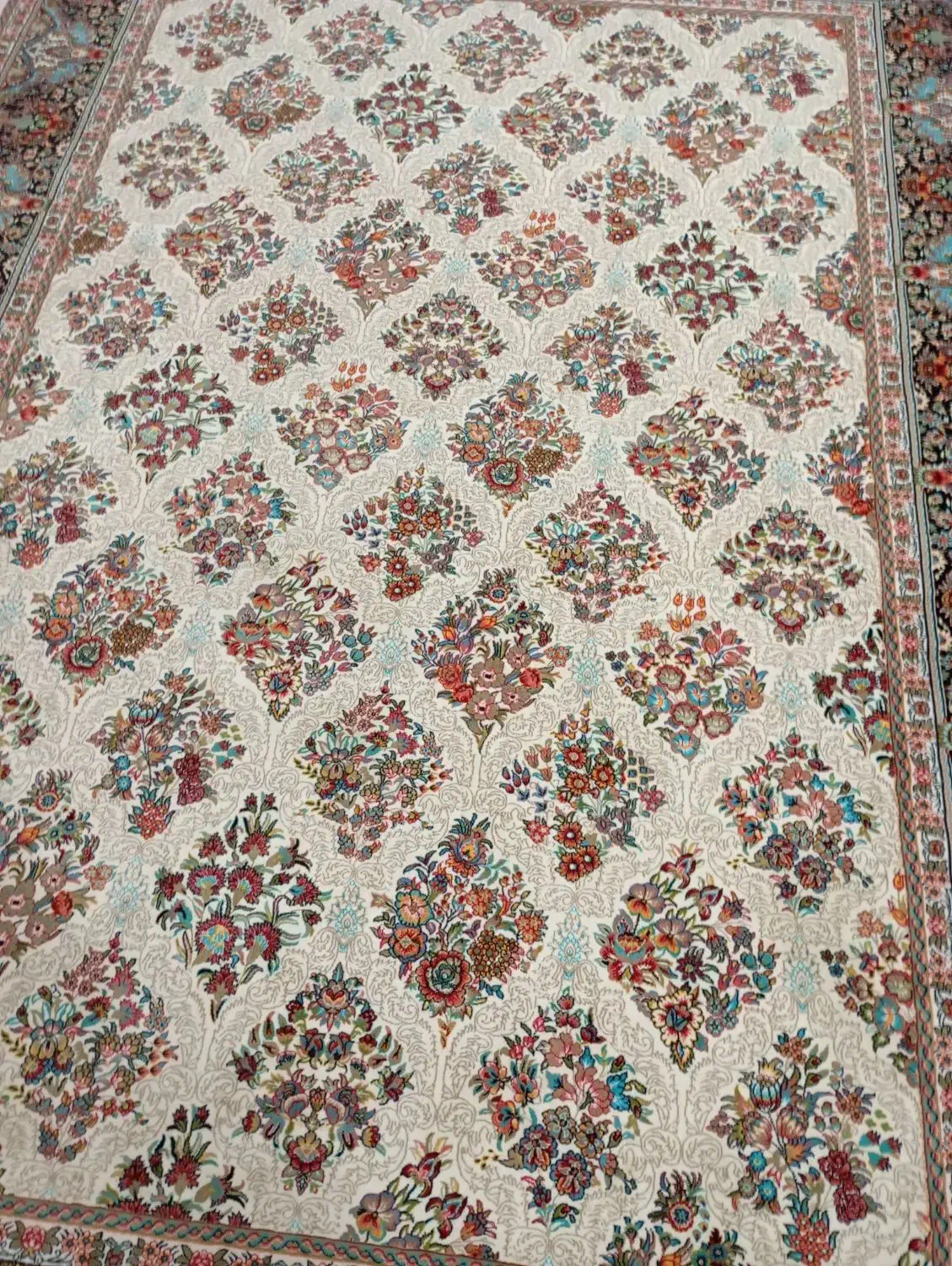 فرش زیبا و پر تراکم|فرش|نیشابور, فردوسی جنوبی|دیوار