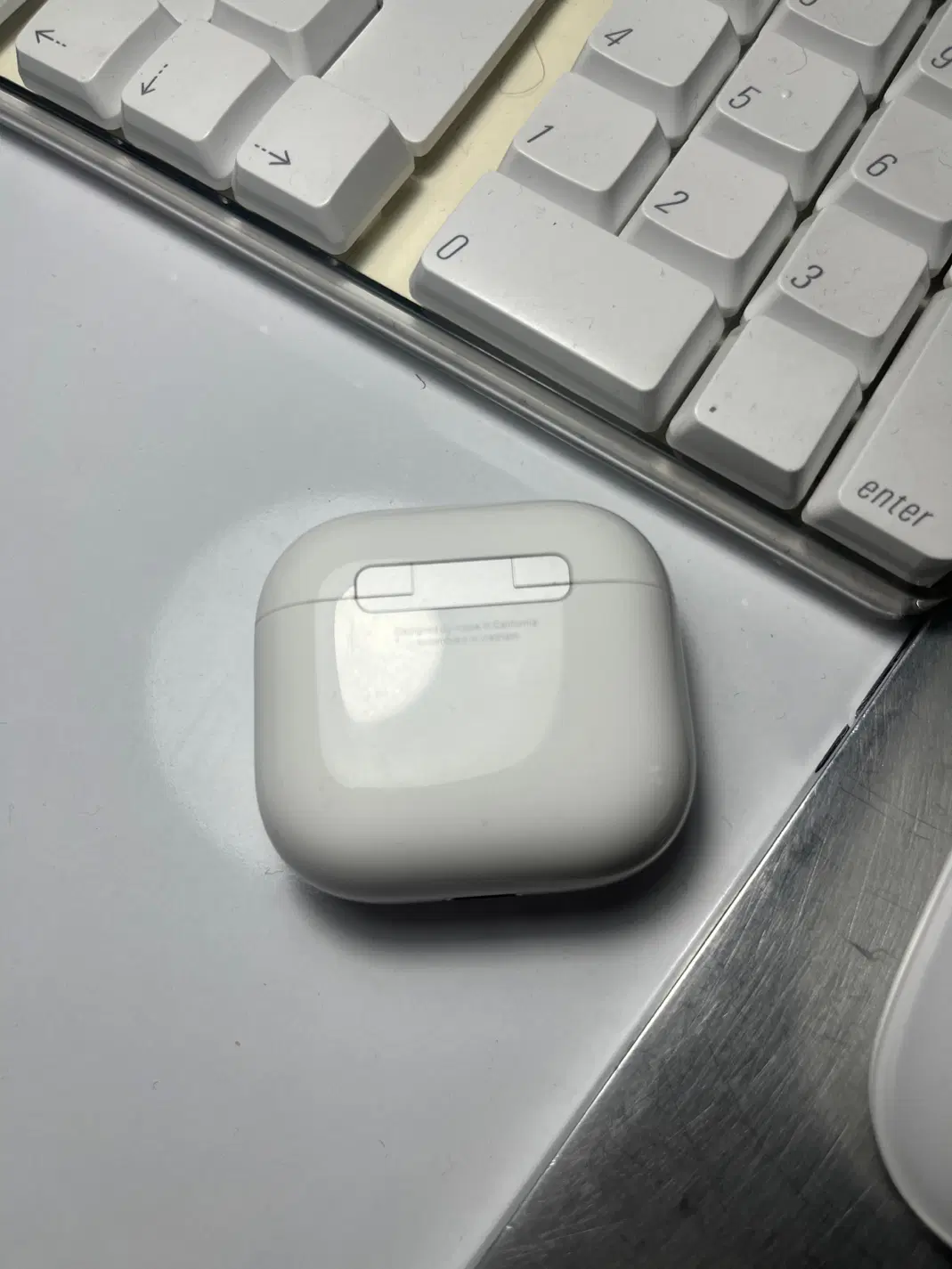 airpods 4 normal|لوازم جانبی موبایل و تبلت|شیراز, ارم|دیوار