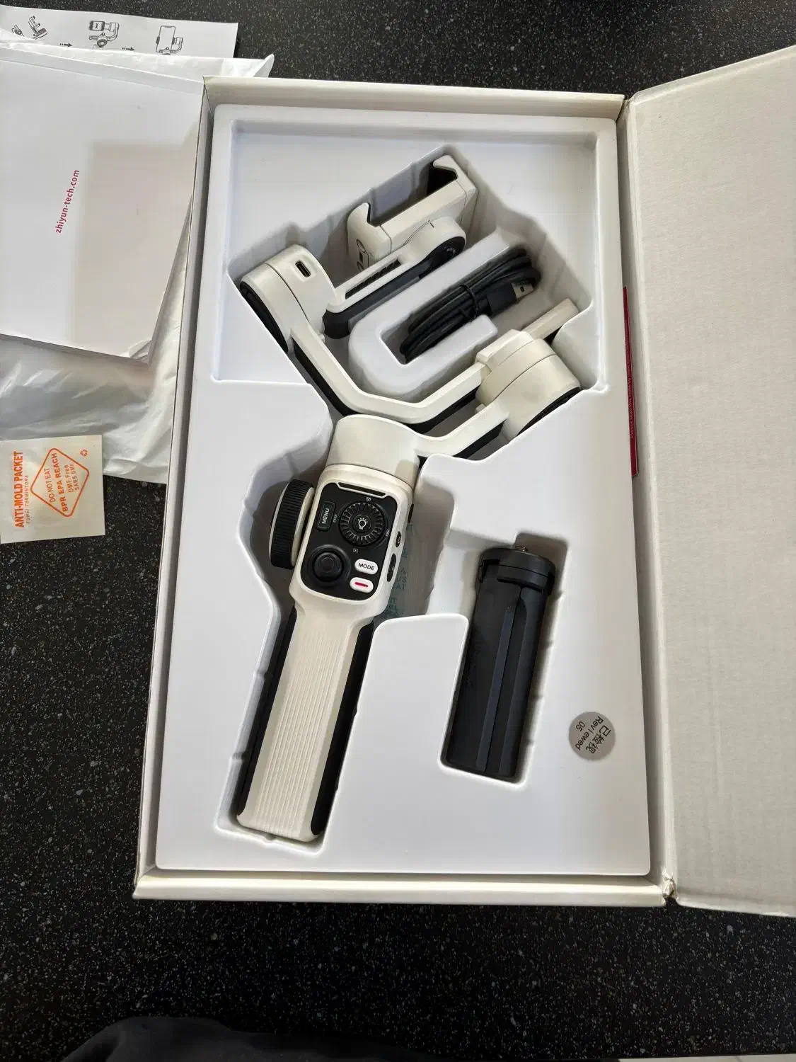 گیمبال ژیون اسموت 5|لوازم جانبی موبایل و تبلت|تهران, مروارید شهر|دیوار