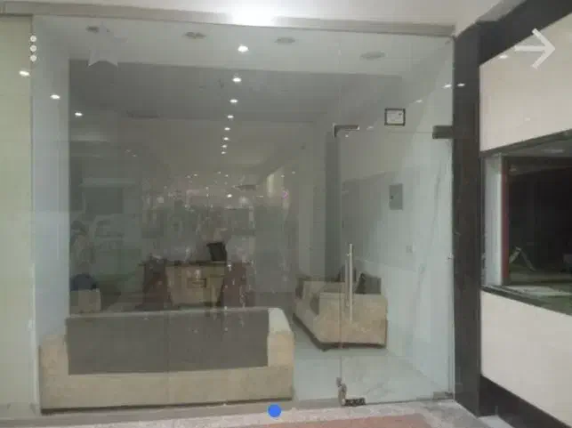 فروش مغازه ۲۴ متری واقع در مجتمع خلیج فارس|فروش مغازه و غرفه|شیراز, شهرک گلستان|دیوار