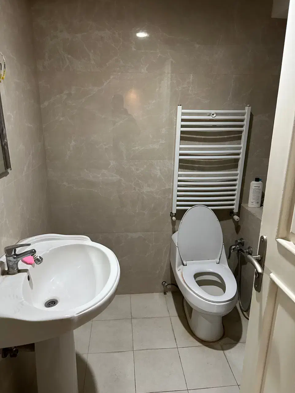 ازگل گلزار ۱۱۰ متر ۲ خواب ( لادن شرقی )