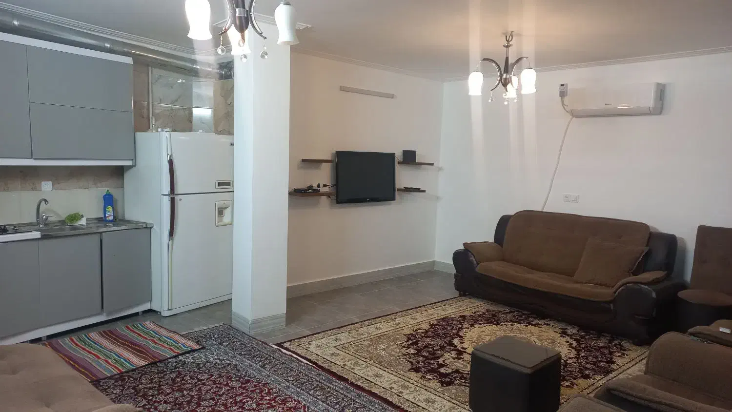 سوئیت شیک کنار پارک/بیمارستان طبقه اول راه جدا|اجارهٔ کوتاهمدت آپارتمان و سوئیت|یزد, |دیوار