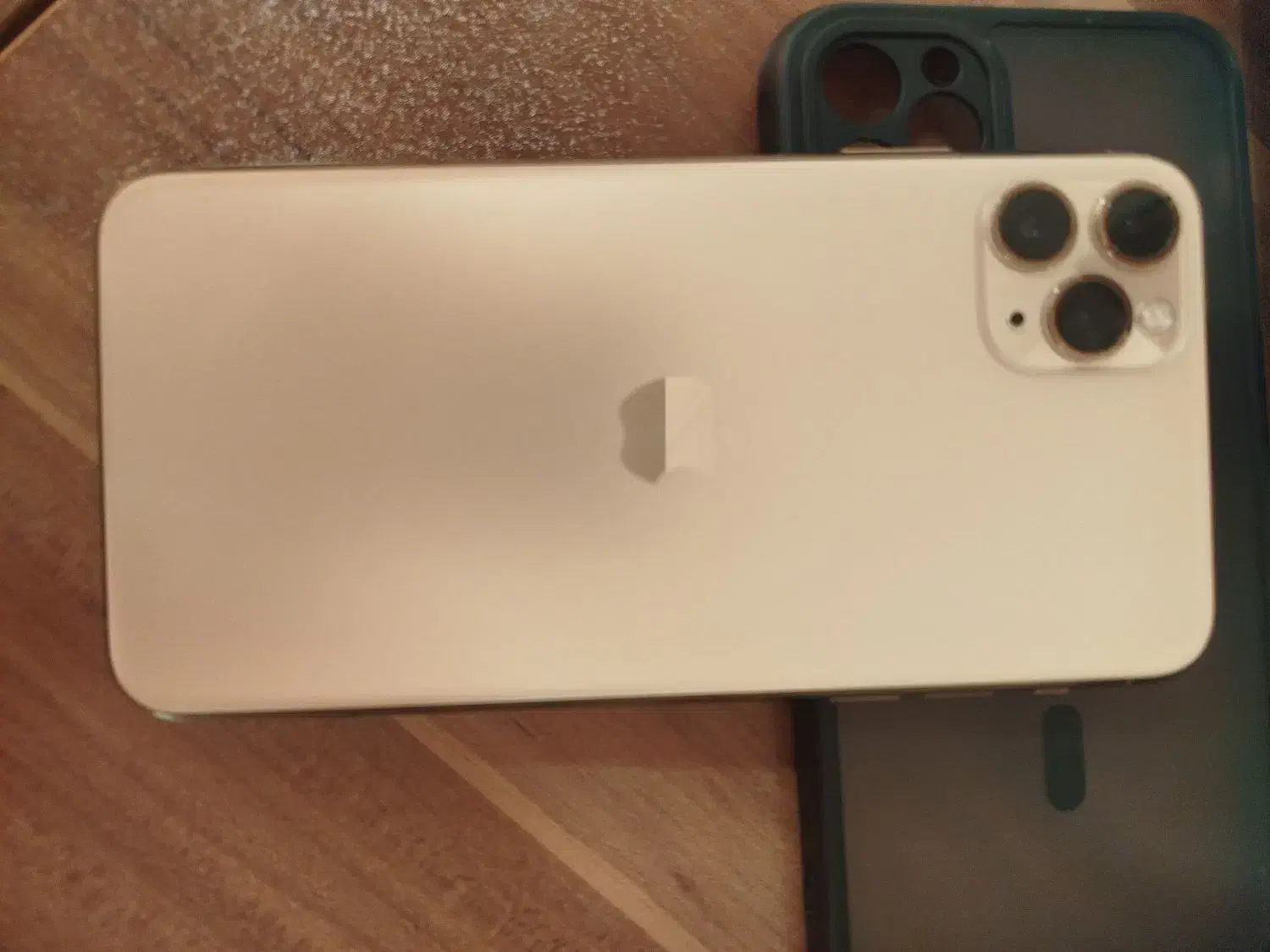 اپل iPhone 11 Pro Max با حافظهٔ ۲۵۶ گیگابایت|موبایل|شهرکرد, |دیوار