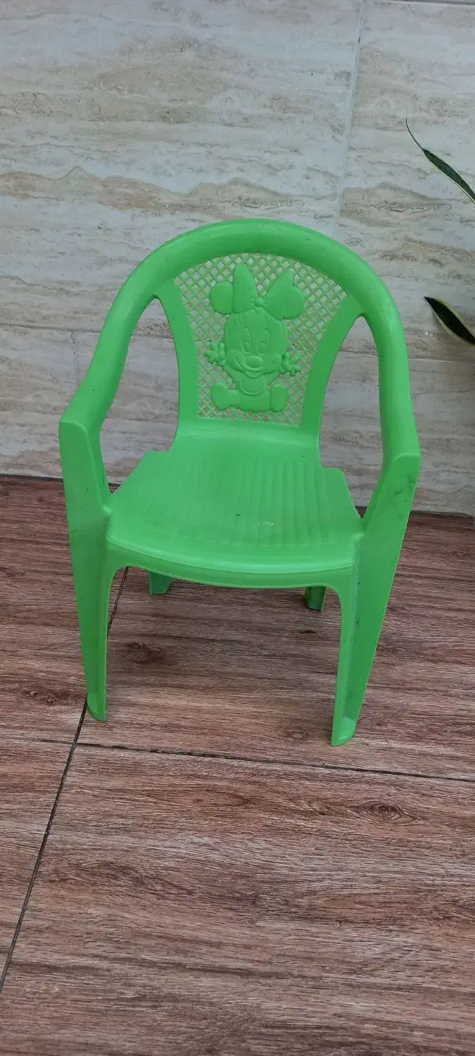 صندلی کودک|تخت و صندلی بچه|رشت, حومه رشت|دیوار