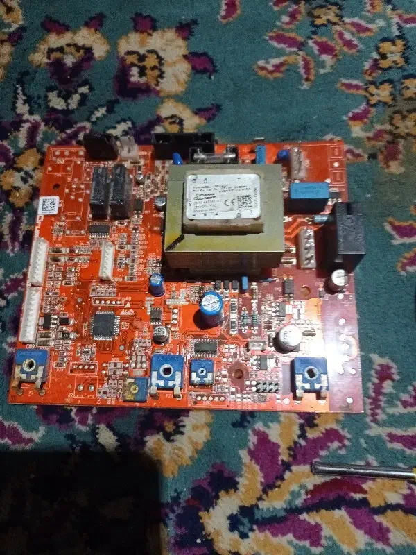 برد پکیج بوتان مدل کالدا و نزیا|آبگرمکن، پکیج، شوفاژ|اسلامشهر, شهرک واوان|دیوار