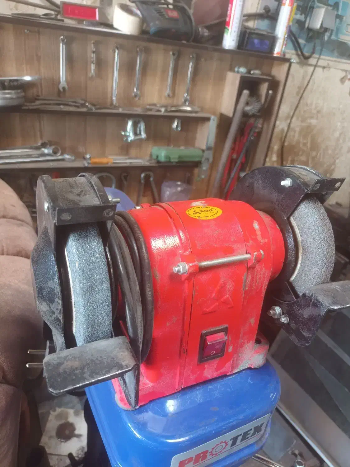 سنگ رومیزی محک سایز کوچیک|ماشینآلات صنعتی|اسلامیه, |دیوار