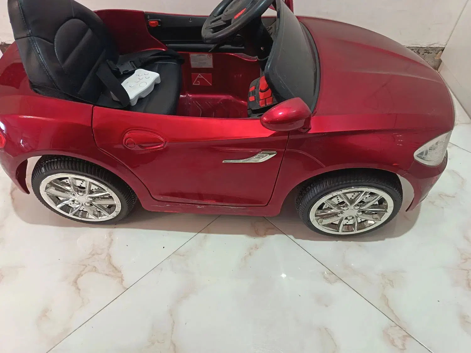 ماشین شارژی طرح BMW بی ام دبلیو|اسباب‌‌بازی|تهران, حکیمیه|دیوار