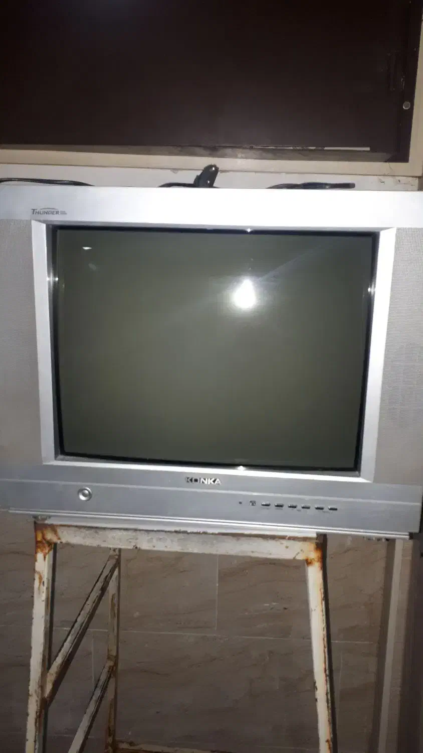 تلویزیون ۲۱ اینچ konkaسالم بدون کنترل|تلویزیون و پروژکتور|تبریز, |دیوار