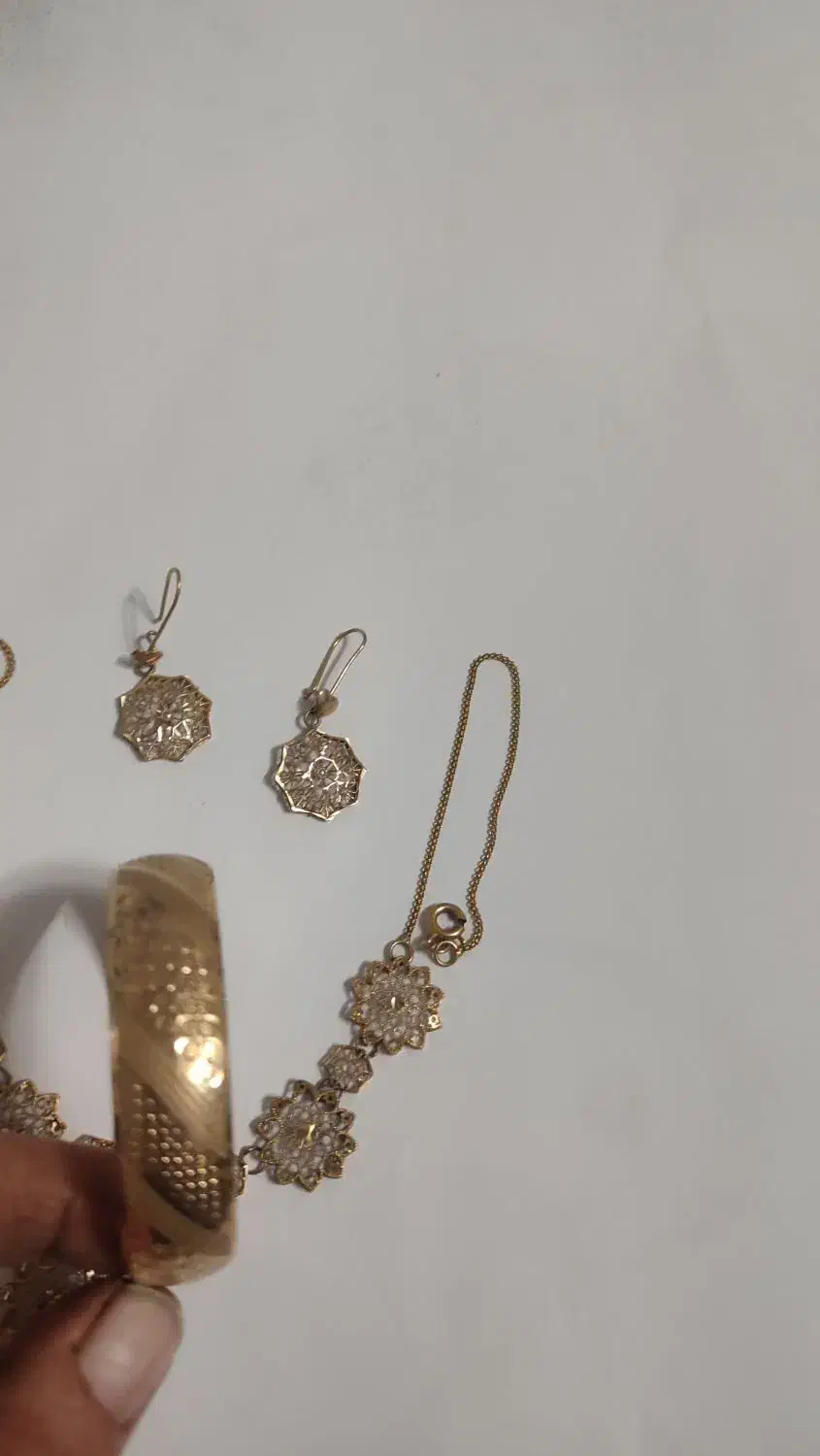 طلا|جواهرات|سربیشه, |دیوار