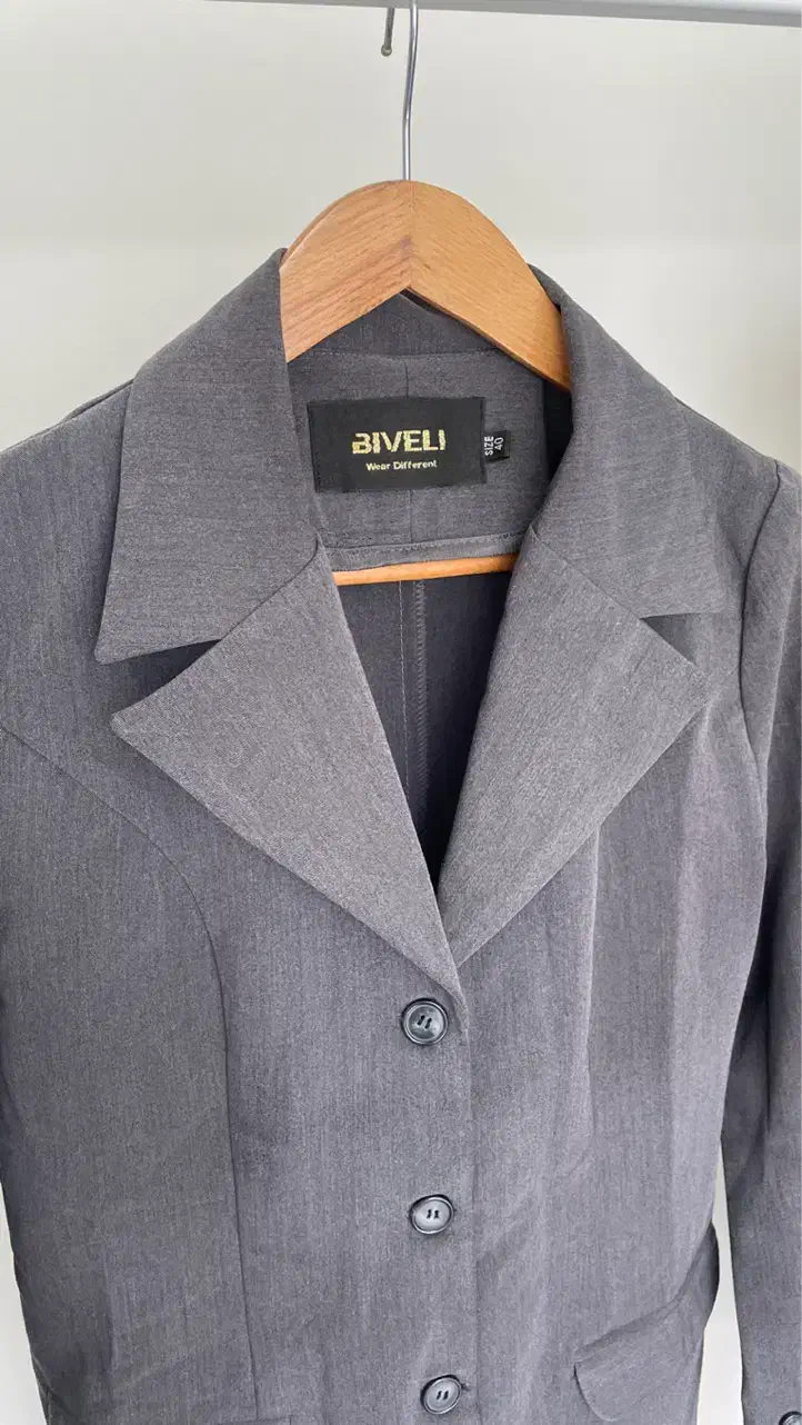 مانتو شلوار اداری(پرداخت امن نداریم)|لباس|شیراز, دکتر حسابی|دیوار