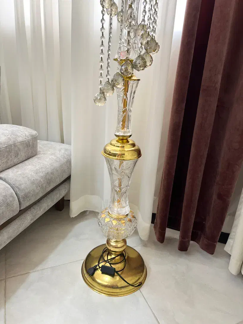 آباژور کنار سالنی|چراغ خواب و آباژور|ساری, |دیوار