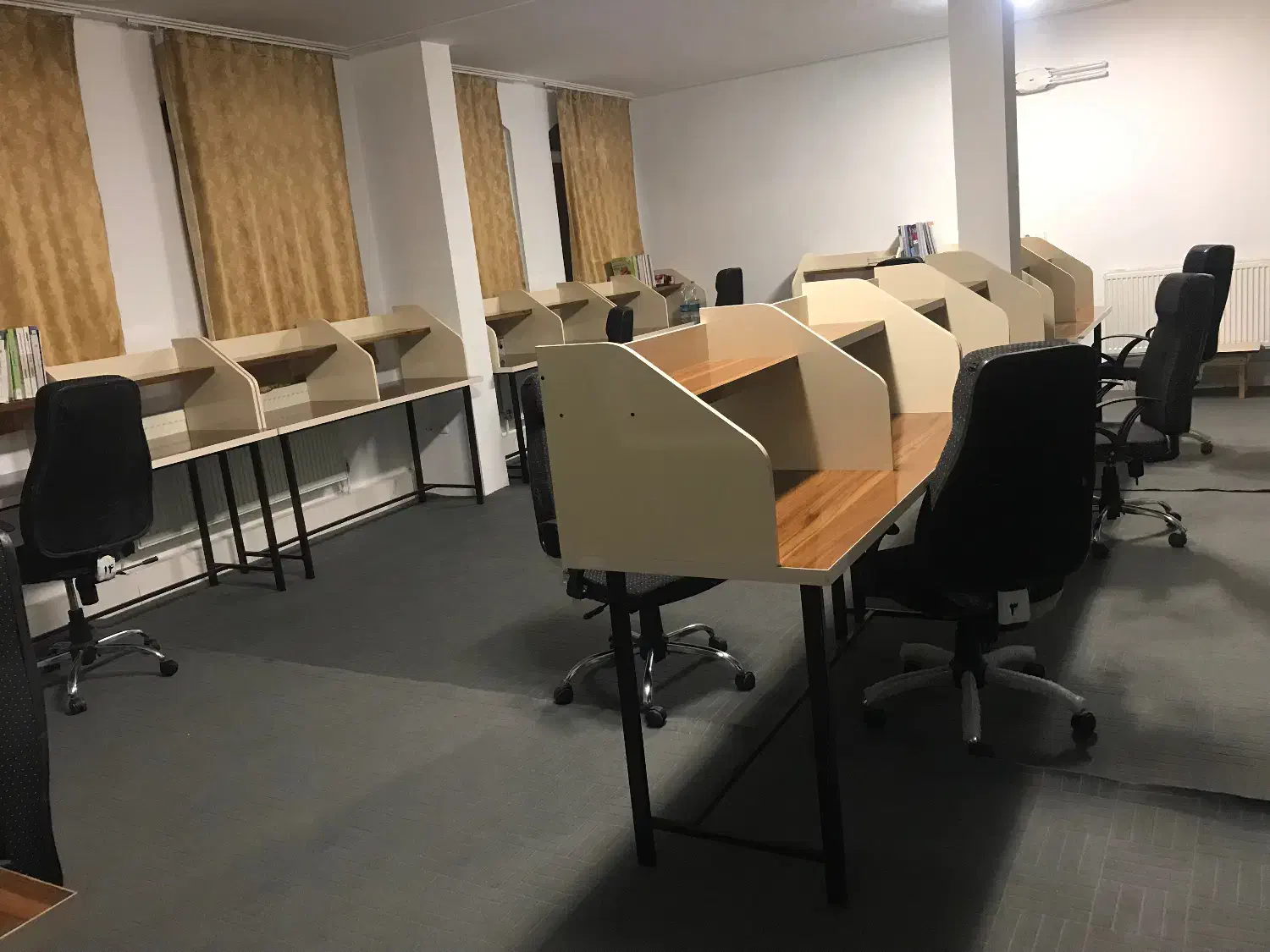 ناظر مطالعه خانم برای سالن مطالعاتی|استخدام آموزشی|اردبیل, |دیوار