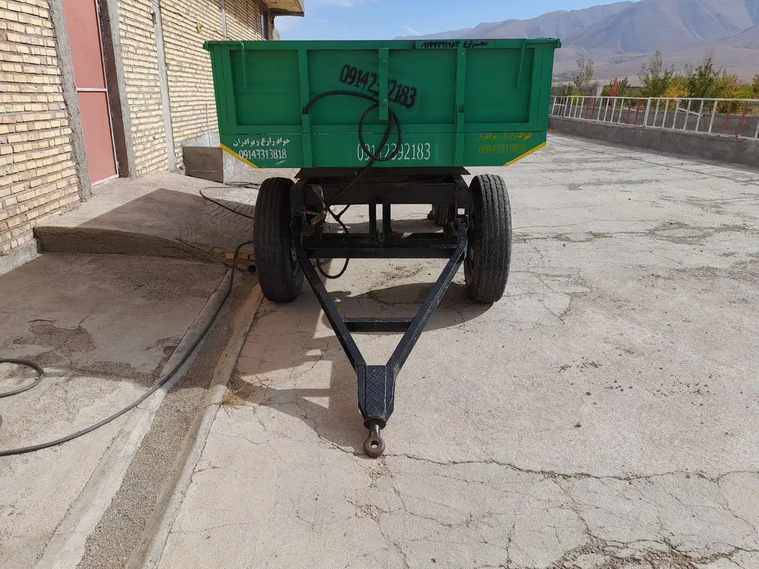 تریلی و قیرمیخ تراکتور|ماشینآلات صنعتی|سراب, |دیوار