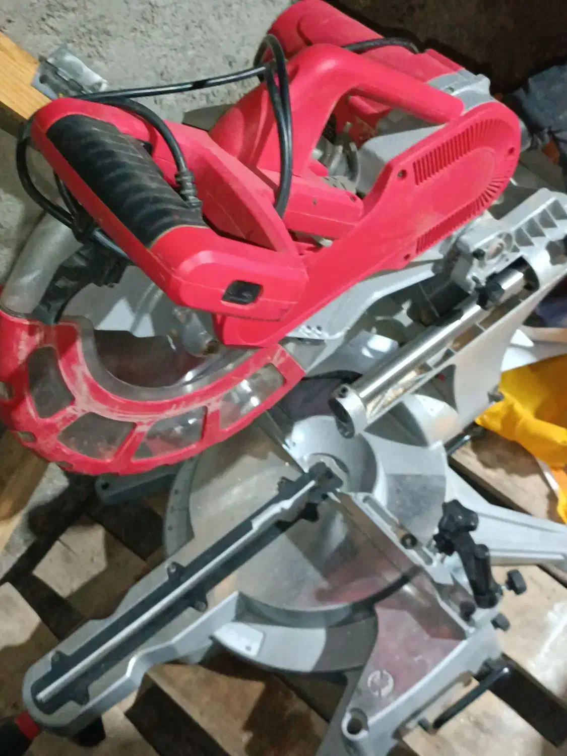 اره فارسی بر سالم سلامت خیلی کم کار|ابزارآلات|ملایر, |دیوار