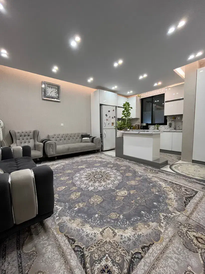 ۵۲ متر/ضی آباد/ پارکینگ دار ( بدونمشابه تو منطقه)|فروش آپارتمان|اسلامشهر, شهرک احمدیه|دیوار