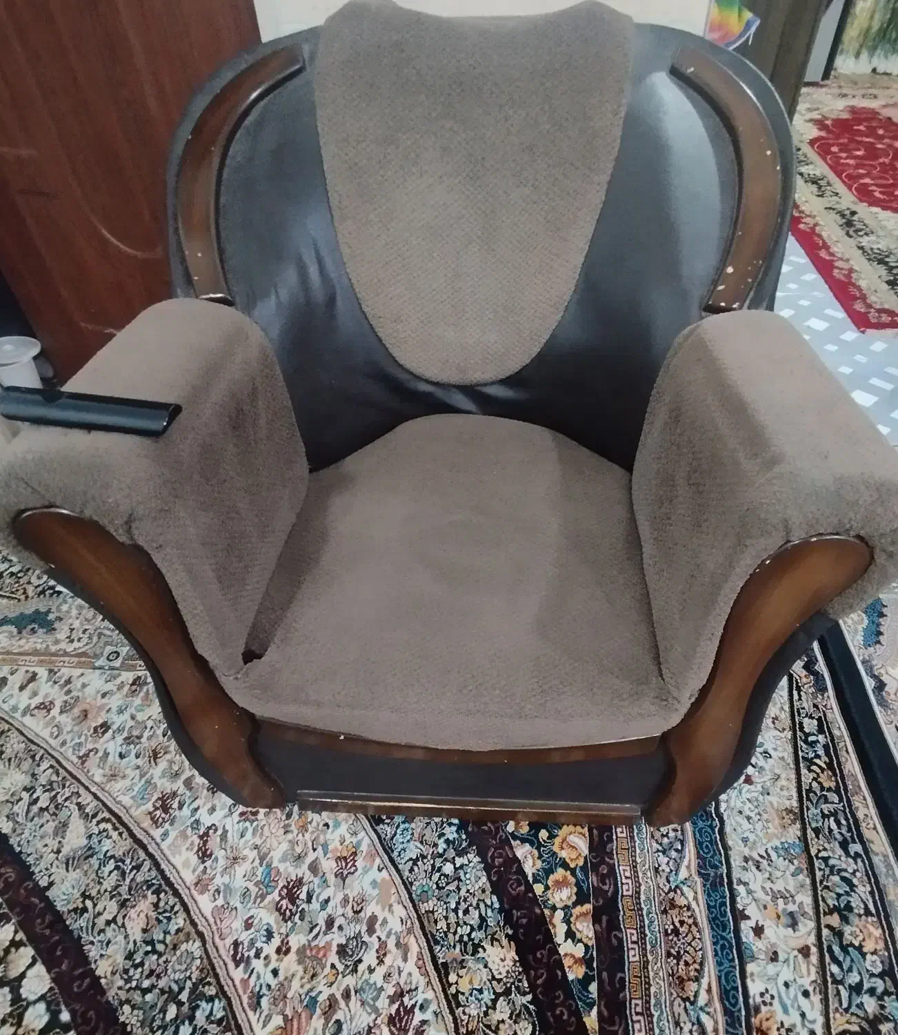 مبل|مبلمان خانگی و میز عسلی|نیمروز, |دیوار