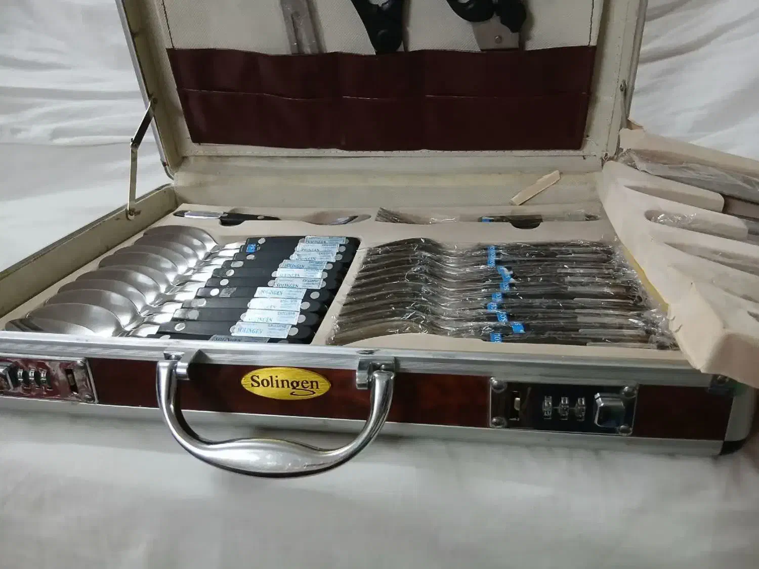 بسته چاقو|ظروف پختوپز|مشهد, کارمندان دوم|دیوار