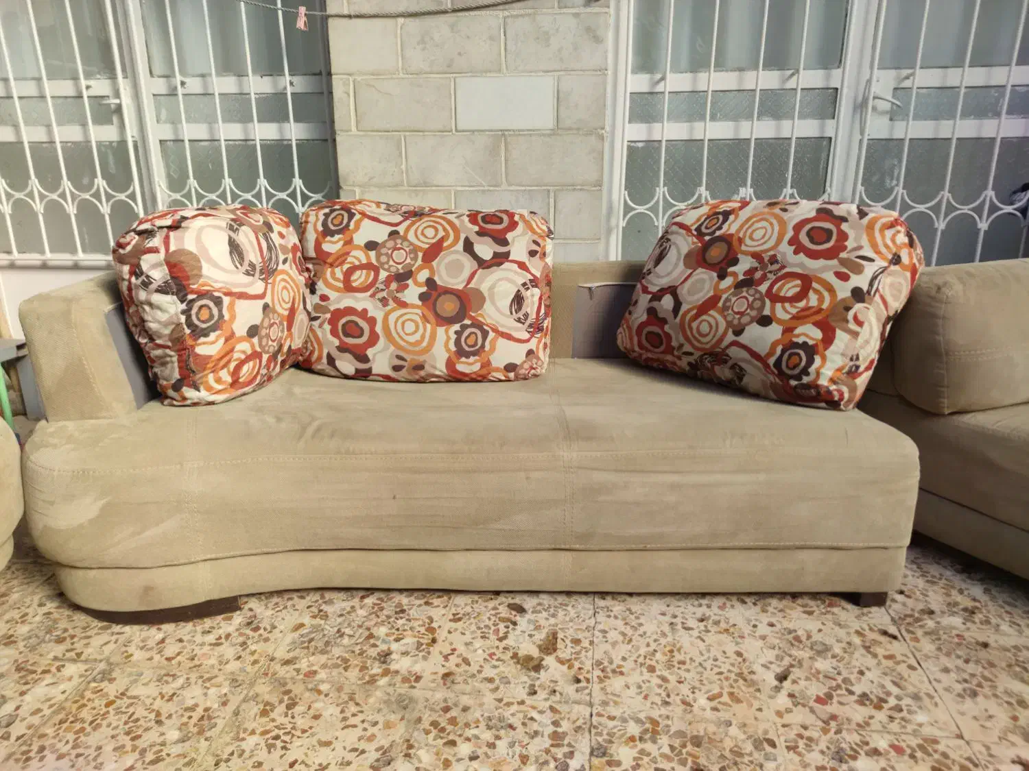 کاناپه راحتی|مبلمان خانگی و میز عسلی|خرمآباد, |دیوار