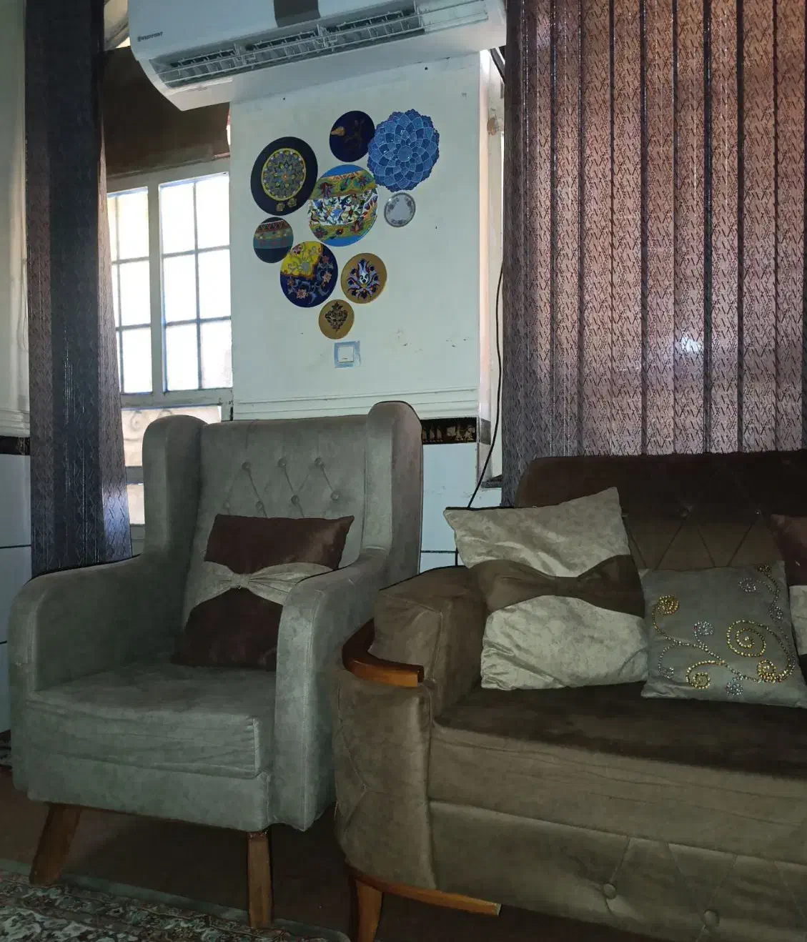 مبل چستر فرانسوی ۷نفره به همراه میز و گل میز|مبلمان خانگی و میز عسلی|دوگنبدان, |دیوار