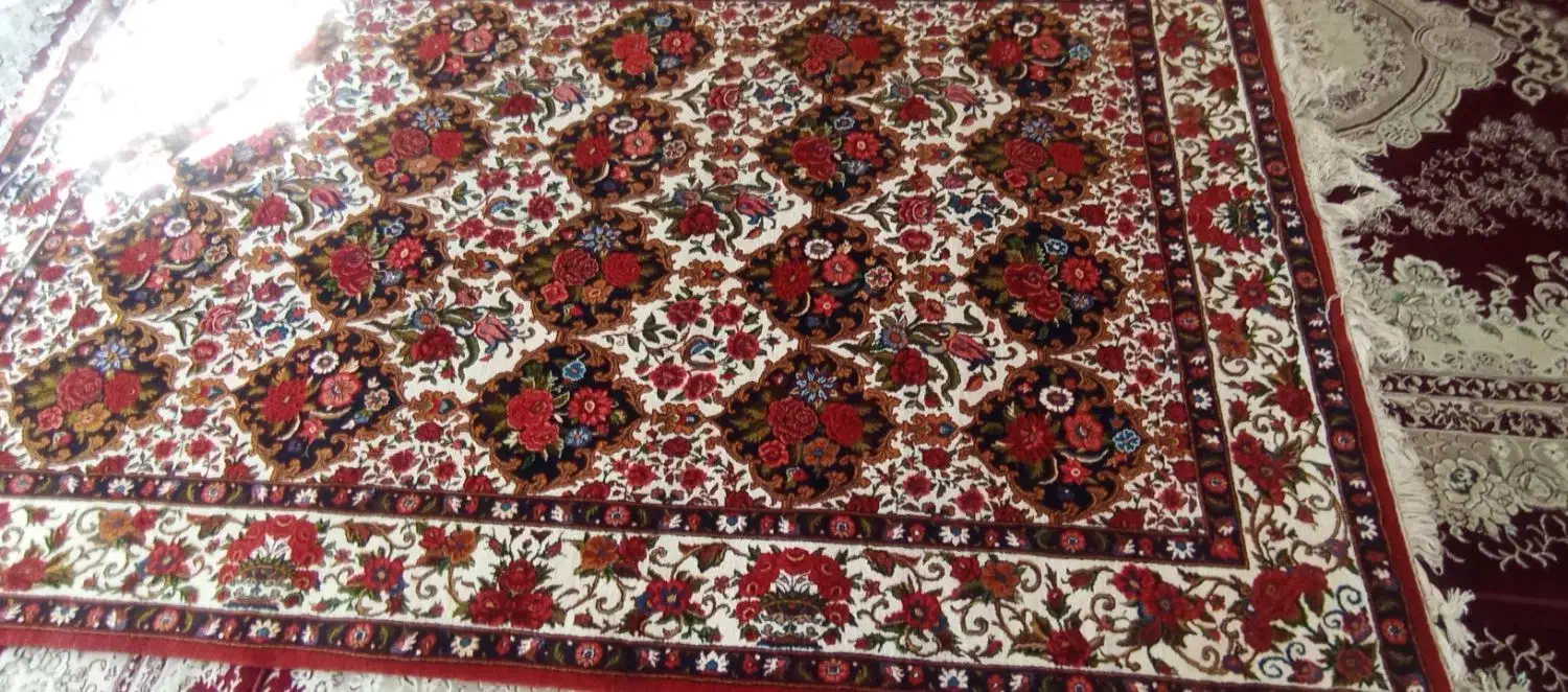 فروشی قالی|فرش|لاران, |دیوار