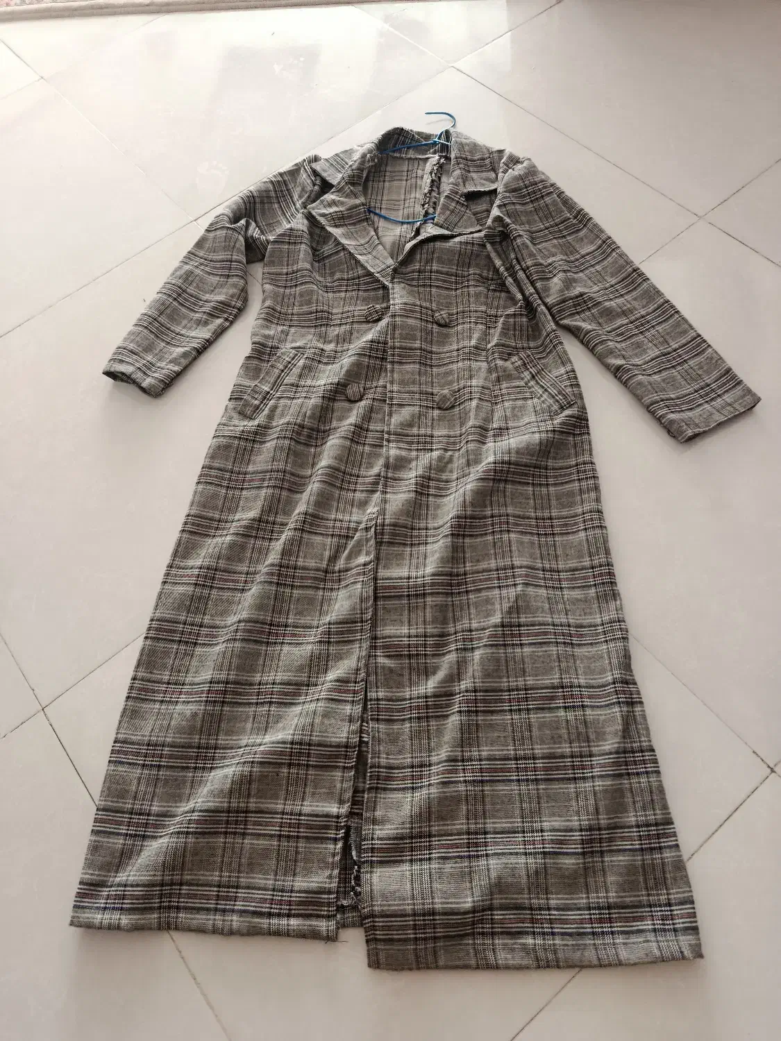 پالتو|لباس|بیرجند, |دیوار