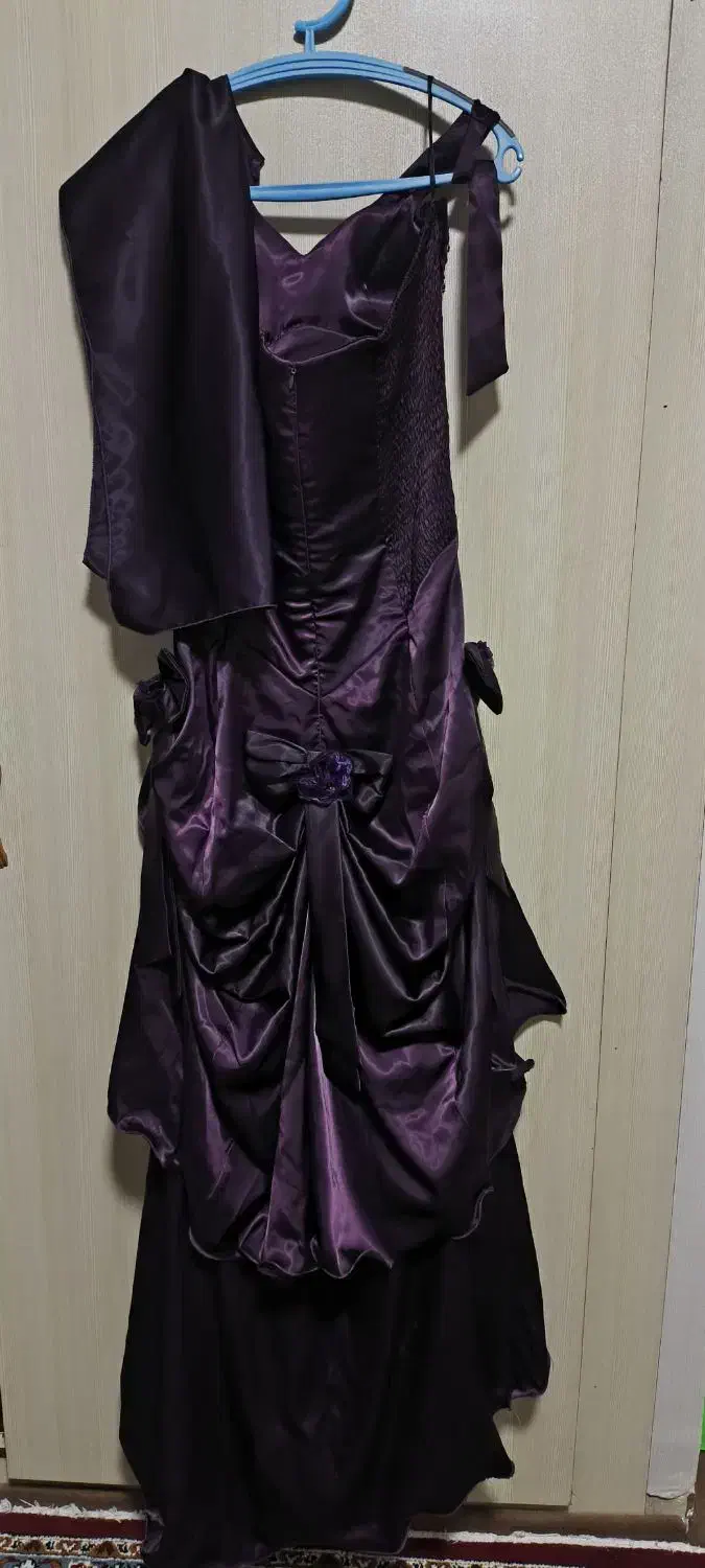 لباس مجلسی|لباس|طبس, |دیوار