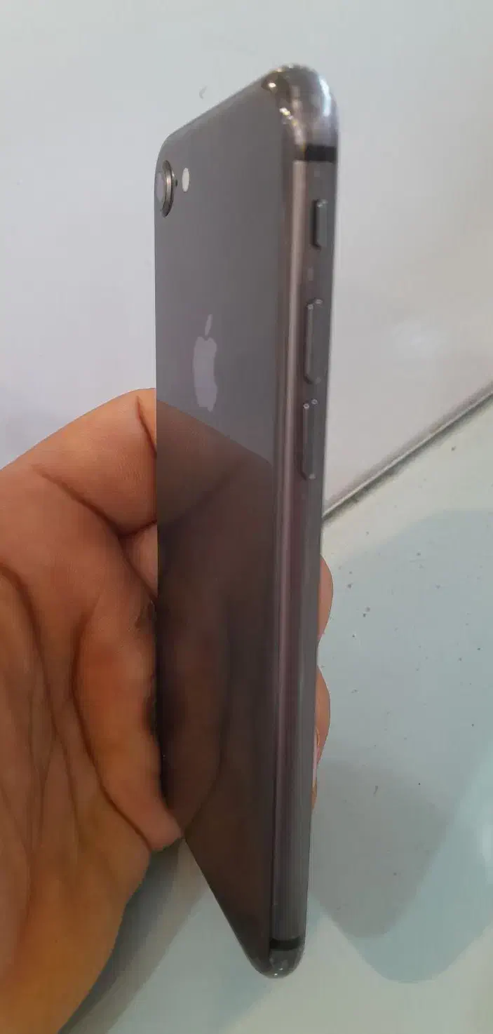 آیفون 8 iphone|موبایل|برخوار, |دیوار