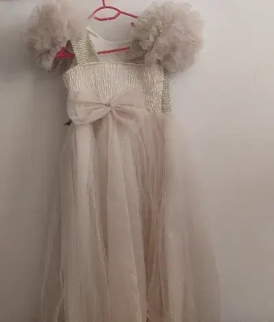 لباس عروس دخترانه|لباس|سبزوار, کهنه آب|دیوار