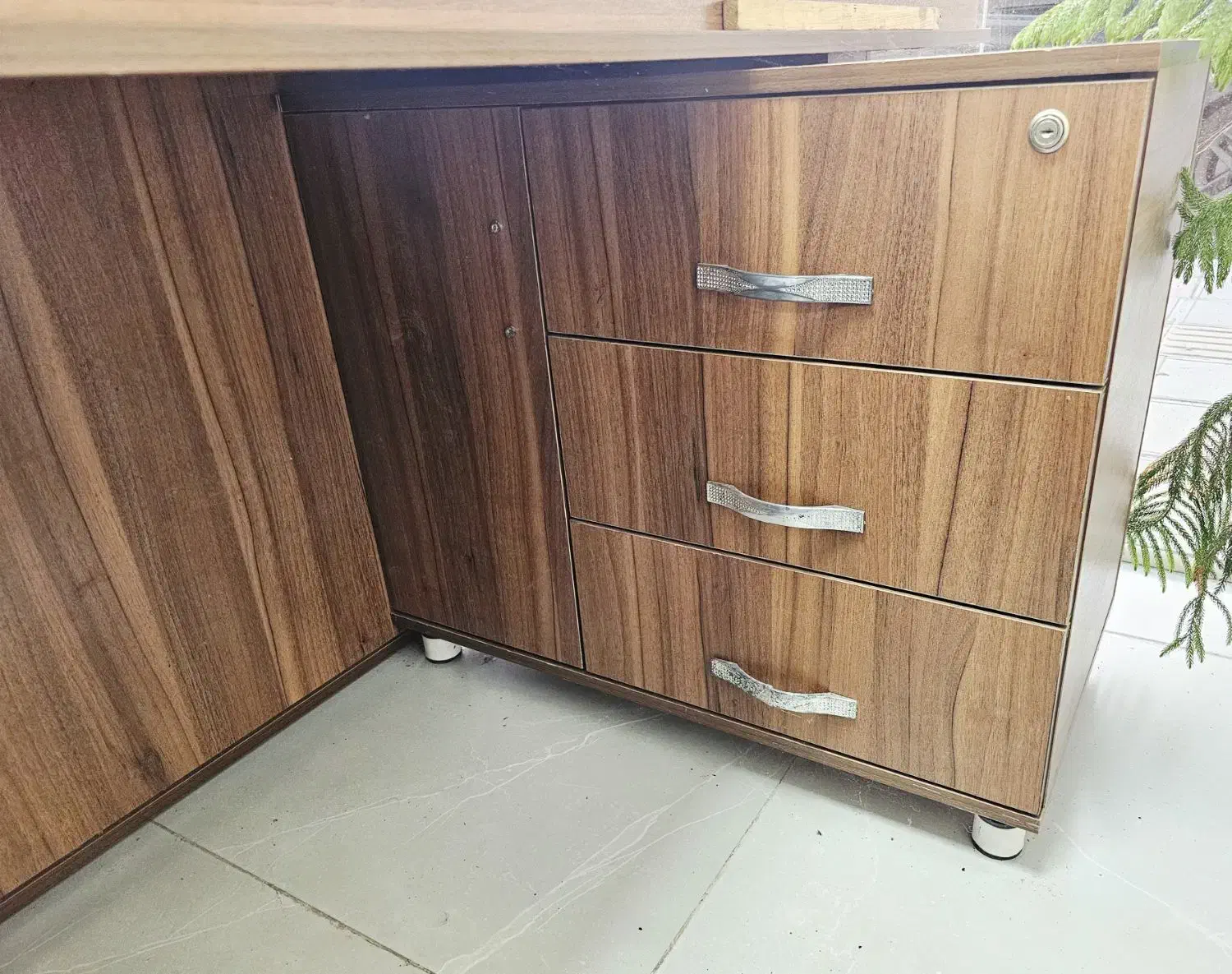 میز مدیریت|مبلمان اداری|ساری, |دیوار