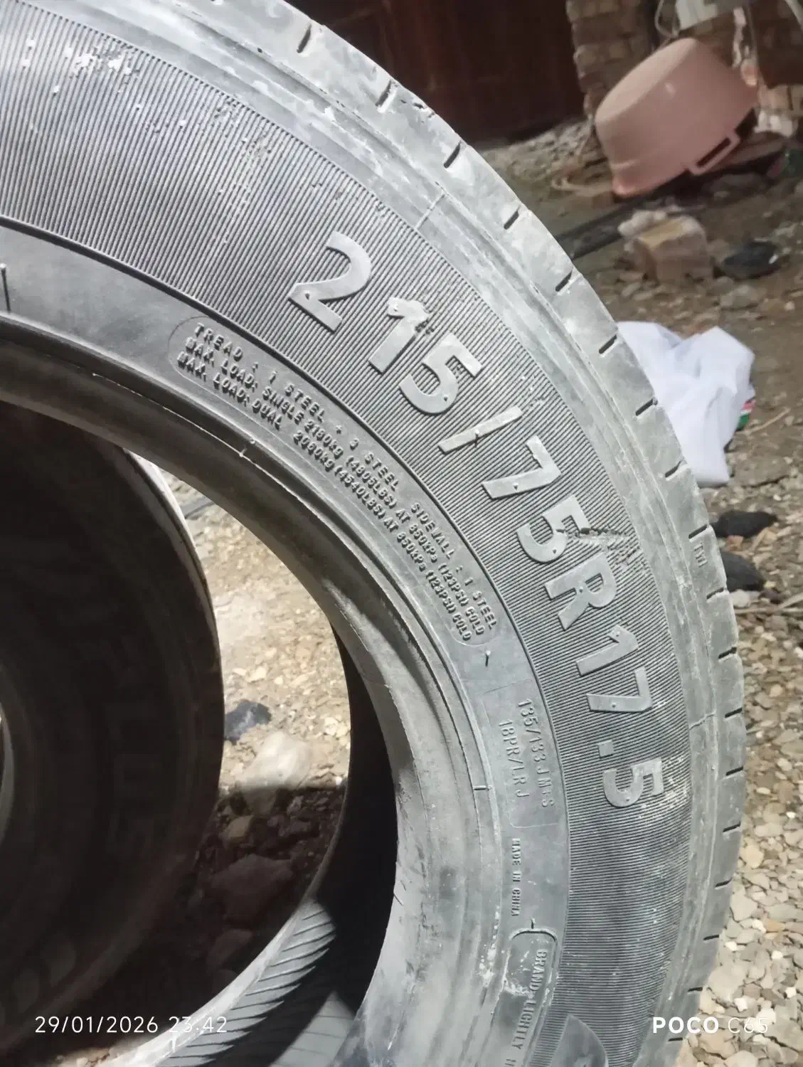 یک جفت تایر ایسوزو|قطعات یدکی و لوازم جانبی|سراوان, |دیوار