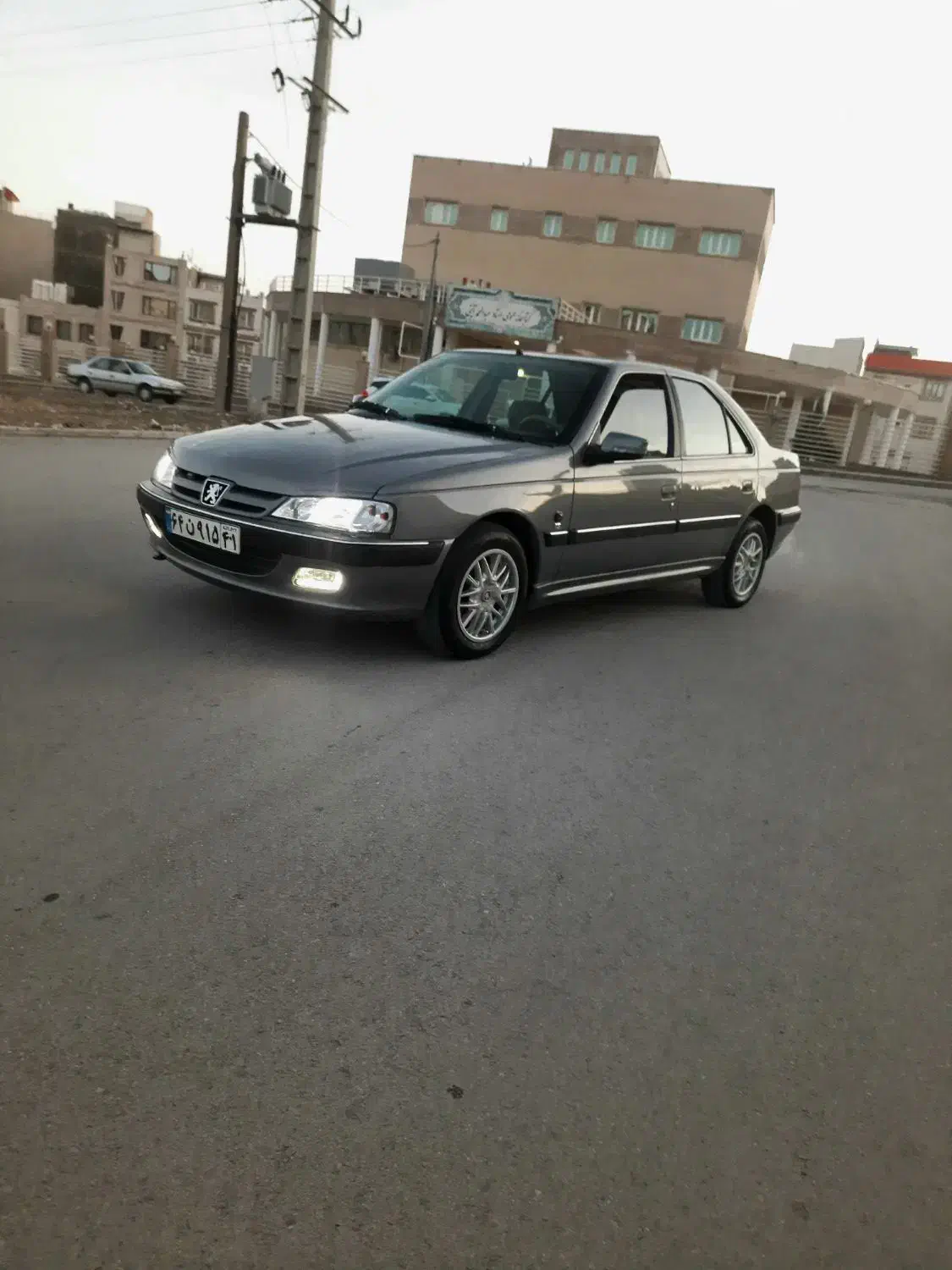 پژوپارس|خودرو سواری و وانت|بروجرد, |دیوار