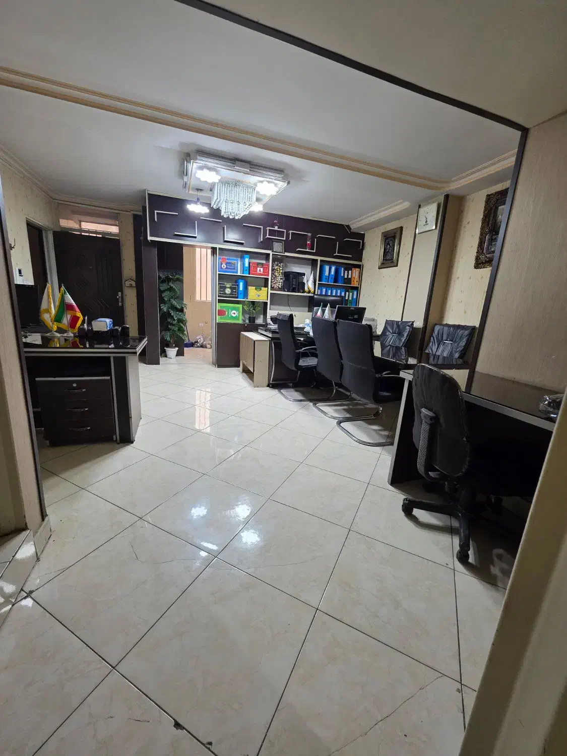 ویزیتورحضوری خانم|استخدام بازاریابی و فروش|تهران, گمرک|دیوار