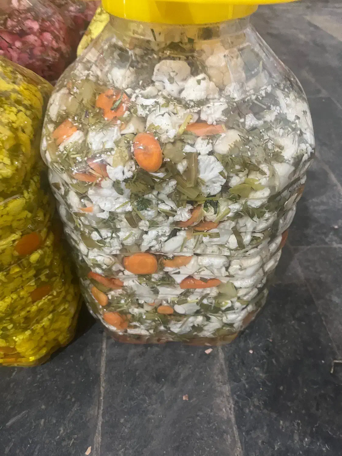 ترشی|خوردنی و آشامیدنی|باسمنج, |دیوار