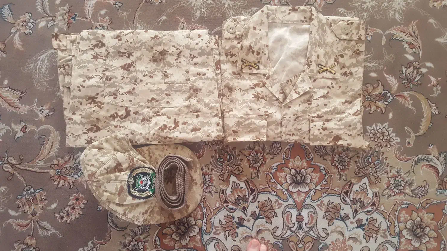 لباس سربازی نو|لباس|قزوین, |دیوار