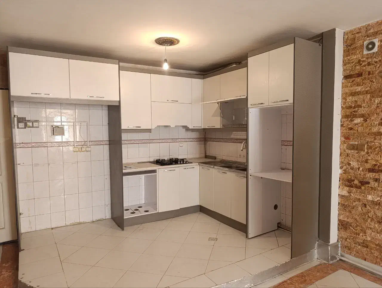 کابینت ووسایل متعلقه همراه فروش فوری|مصالح و تجهیزات ساختمان|قرچک, شهرک طلائیه|دیوار