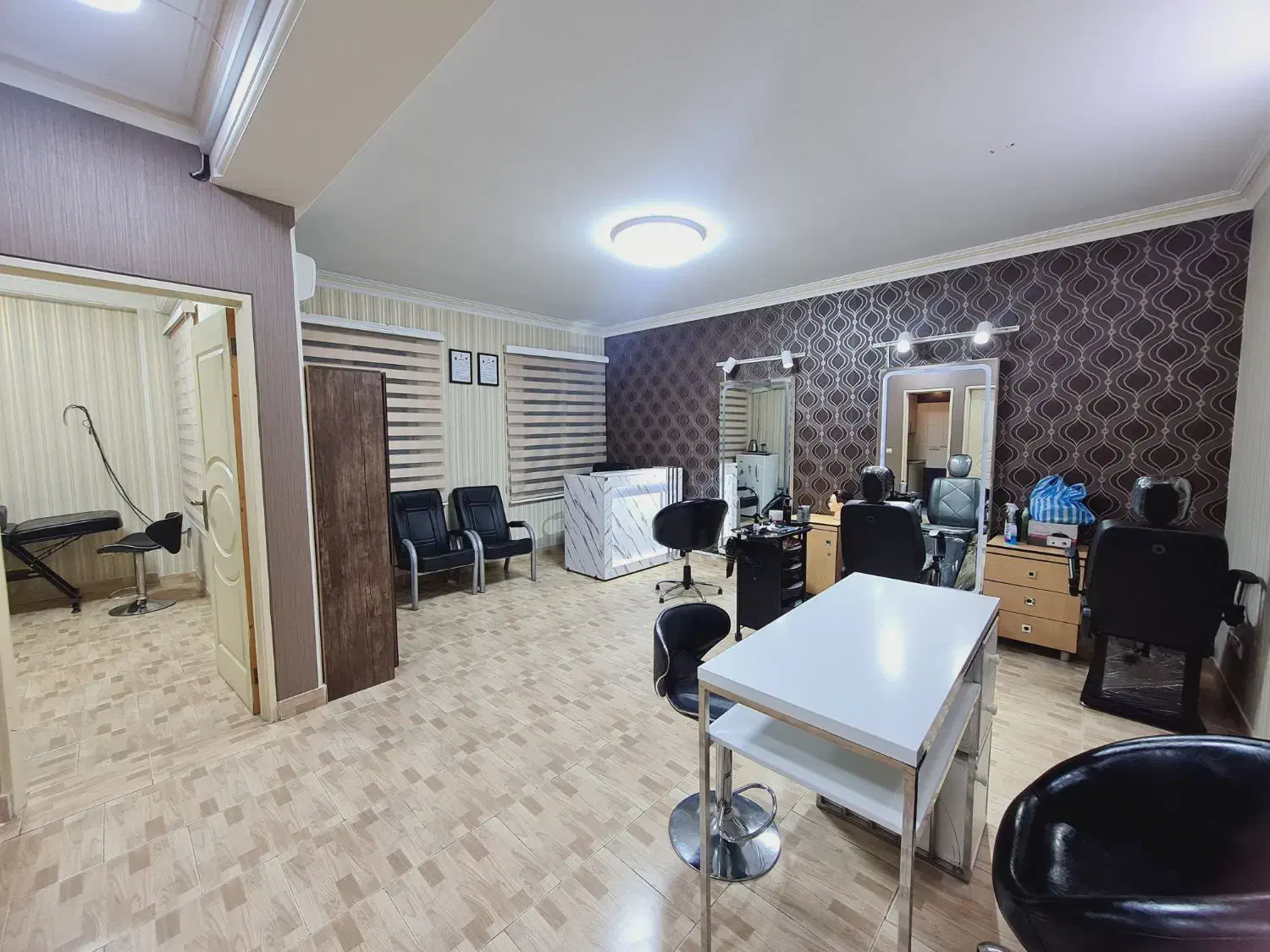 اجاره سالن زیبایی با وسایل کامل|اجارهٔ دفتر کار، اتاق اداری، مطب|پاکدشت, پاکدشت (مامازند)|دیوار
