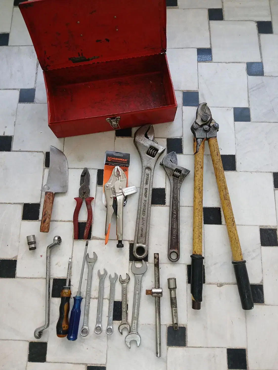 آچار و ابزار|ابزارآلات|قم, قلعه کامکار|دیوار